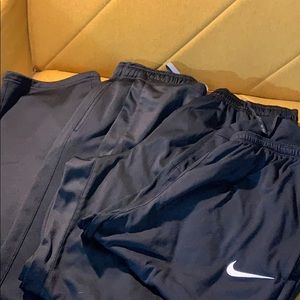 Lot of 3 pairs of Men’s Nike sweatpants.